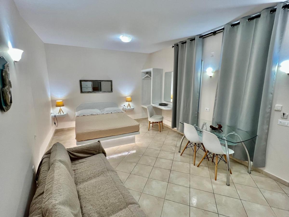 Artemisia Guest house 3*